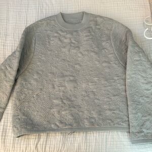 Lululemon sweatshirt